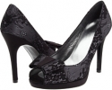 Night Luxe Lace Stuart Weitzman Bowright for Women (Size 10)