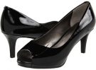 Black Trotters Olivia for Women (Size 9.5)