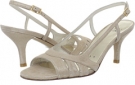 Frost Cipria Stuart Weitzman Bridal & Evening Collection Mischievous for Women (Size 5)