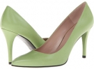 Pistachio Kid Stuart Weitzman Power for Women (Size 10.5)