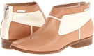 Natural/White Vacchetta Calvin Klein Irena for Women (Size 6.5)