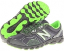 Green/Silver New Balance M690v2 for Men (Size 8)