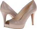 Taupe Leather Leather Nine West Camya for Women (Size 9)