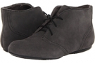 Grey Cow Suede w/ Contrast Stitching SoftWalk Nicky for Women (Size 6.5)