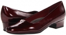 Ruby Red Pearlized Patent Leather Trotters Doris Pearl for Women (Size 6)