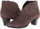 Grey Suede Munro American Robyn for Women (Size 5.5)