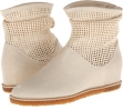 Ivory Vecchio Nappa Stuart Weitzman Softsock for Women (Size 9)