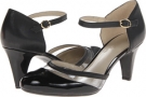 Black Shiny/Leather Naturalizer Octive for Women (Size 7)