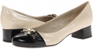 Pale Ivory/Black Shiny Naturalizer Parkmore for Women (Size 8)