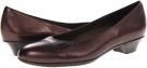 Bronze Metallic Leather Munro American Meg for Women (Size 4.5)