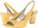 Yellow Crinkle Anne Klein Urbain for Women (Size 6)