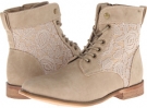 Natural Wanted Heroic for Women (Size 8)