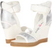 White/Silver Penny Loves Kenny Captive for Women (Size 7.5)