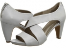 Light Grey Easy Spirit Kenette for Women (Size 7)