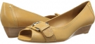 Light Natural Leather Nine West Zagoria for Women (Size 8)