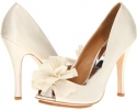 Badgley Mischka Aubrey Size 8.5