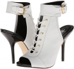 White Leather GUESS Kalli for Women (Size 7)