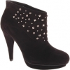 Model Women's 7