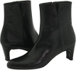 Black Butter Calf Stuart Weitzman Parttime for Women (Size 5.5)