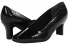 Black Croco Fitzwell Vincent Pump for Women (Size 9.5)