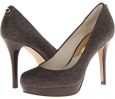 MICHAEL Michael Kors Ionna Pump Size 6