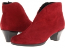 Cranberry Suede Munro American Robyn for Women (Size 7)