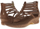 Toffee Ahnu Merida for Women (Size 9.5)