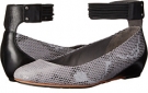 Charcoal Suede Tsubo Gylda Snake for Women (Size 8)