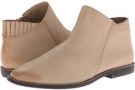 Taupe Leather Kenneth Cole Reaction Vin Win for Women (Size 6)